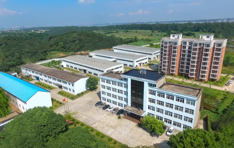 湖北昌利公司連續(xù)25年榮獲“守合同重信用企業(yè)”，始終將誠信經營放在第一位！